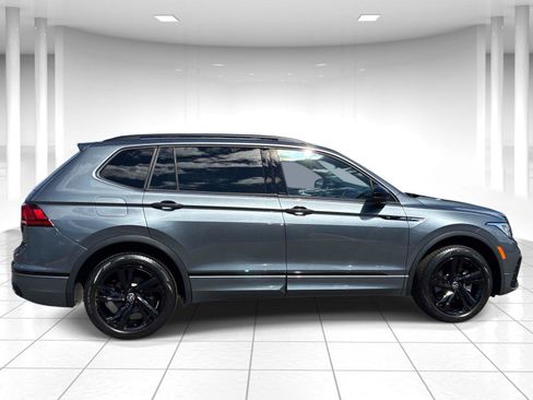 Certified 2023 Volkswagen Tiguan SE R-Line AWD/4WD image 8