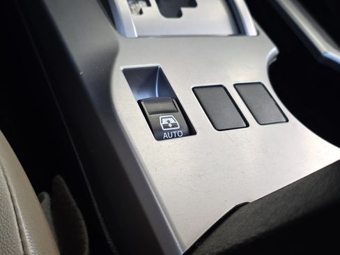 Used 2020 Toyota 4Runner Limited AWD/4WD image 29