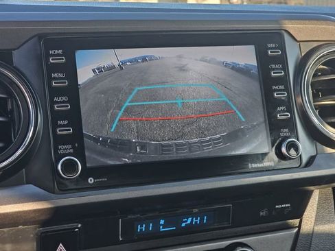 Used 2021 Toyota Tacoma 4x4 Double Cab image 10