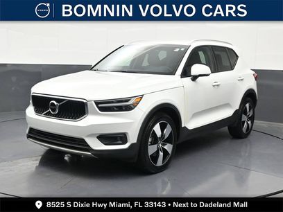 Used 2021 Volvo XC40 T4 Momentum w/ Protection Package Premier