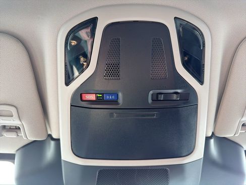 Certified 2025 Subaru Outback Premium image 37