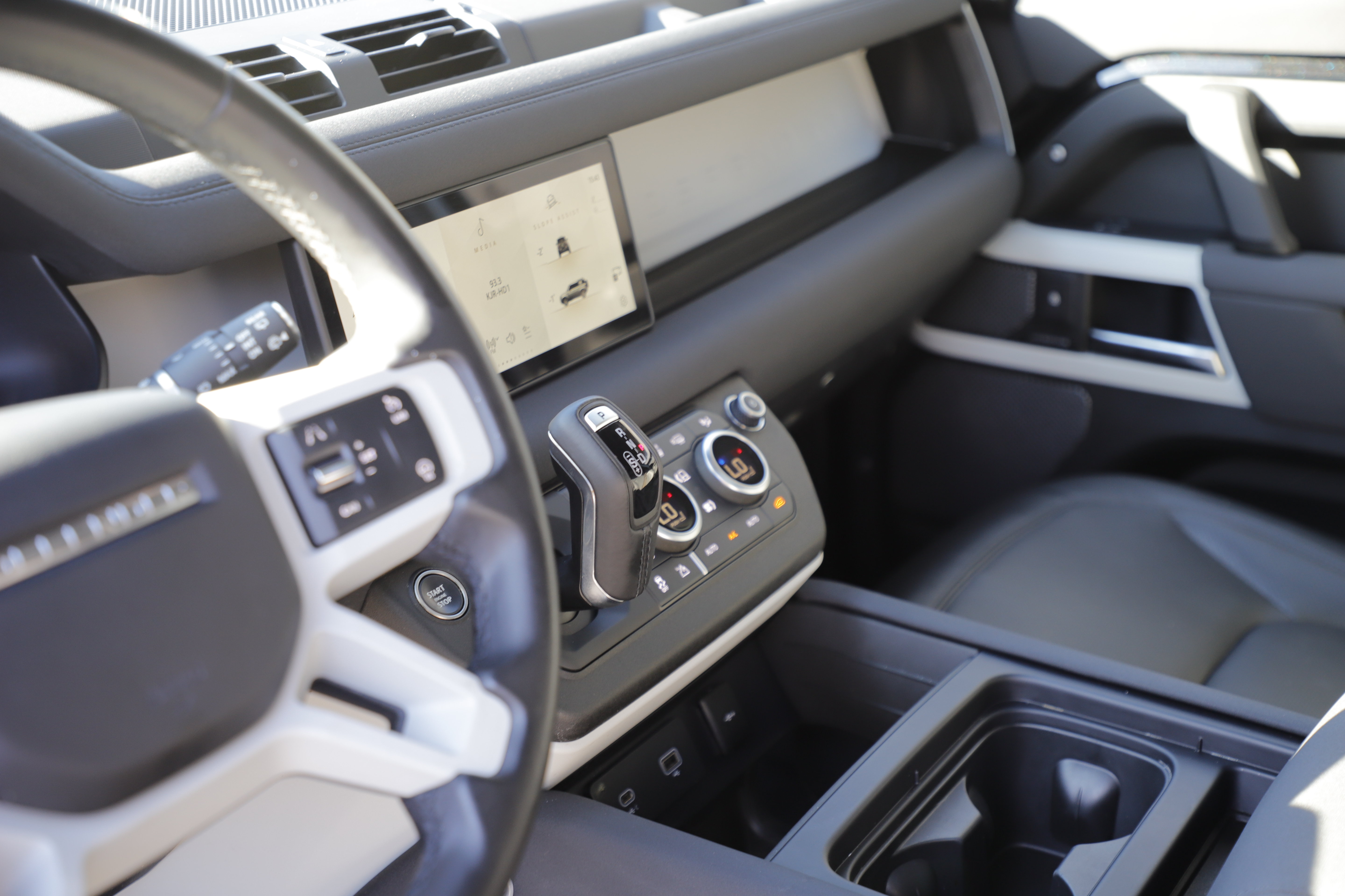Used 2023 Land Rover Defender 110 S AWD/4WD image 22