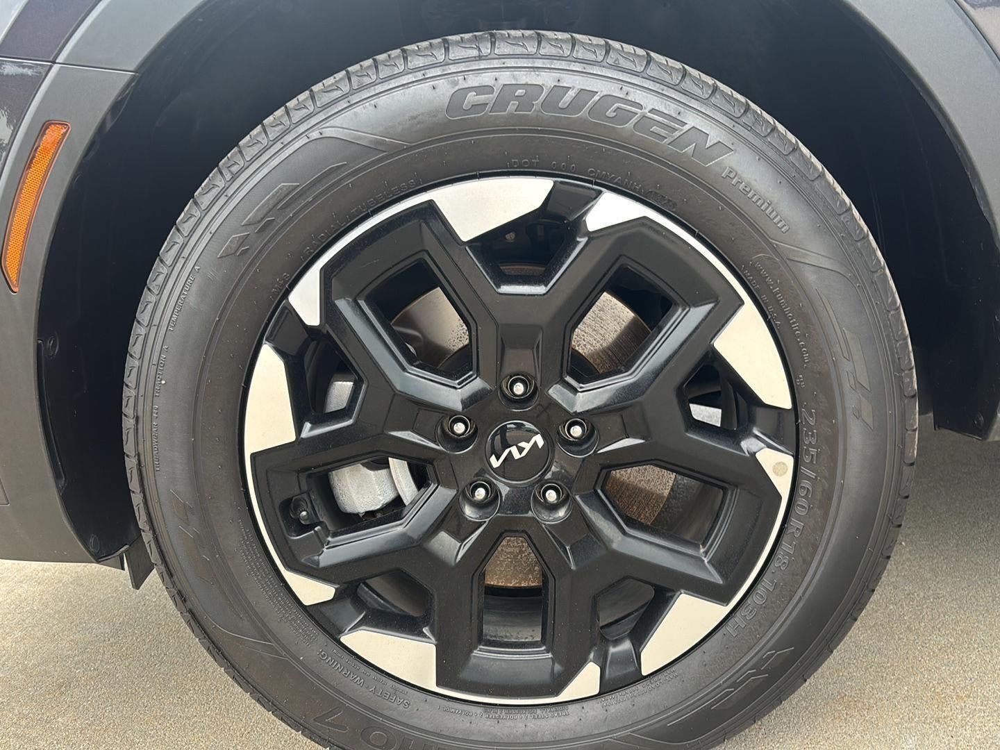 Used 2025 Kia Sorento S AWD/4WD image 32