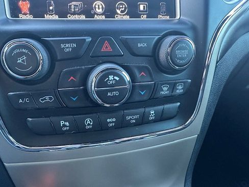 Used 2017 Jeep Grand Cherokee Laredo w/ Quick Order Package 2BE RWD image 28