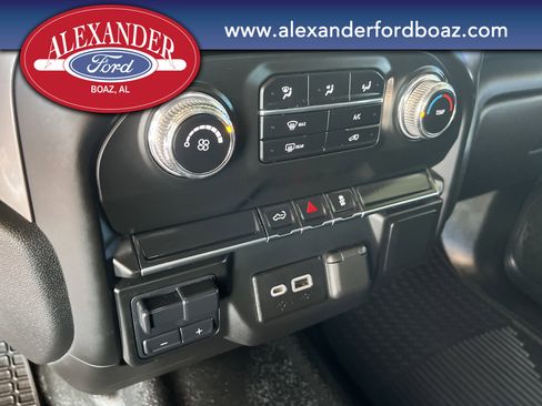 Used 2023 GMC Sierra 3500 Pro w/ Convenience Package image 19