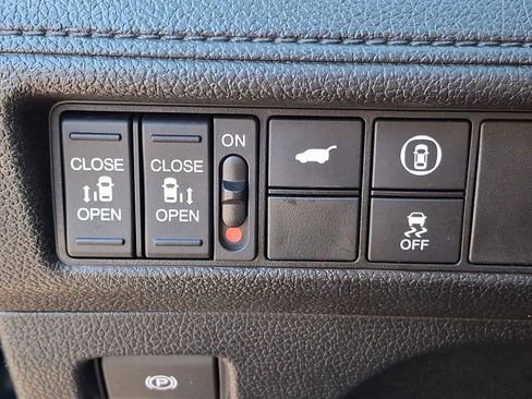 Used 2023 Honda Odyssey EX-L image 22