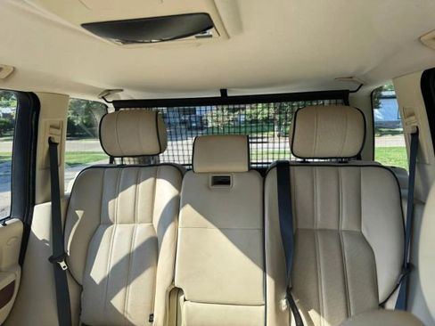 Used 2009 Land Rover Range Rover HSE image 19