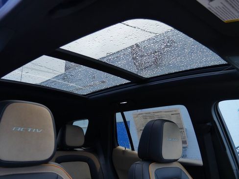 New 2026 Chevrolet Equinox ACTIV w/ Convenience Package III image 24