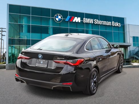 Used 2023 BMW i4 eDrive35 w/ Premium Package RWD image 4