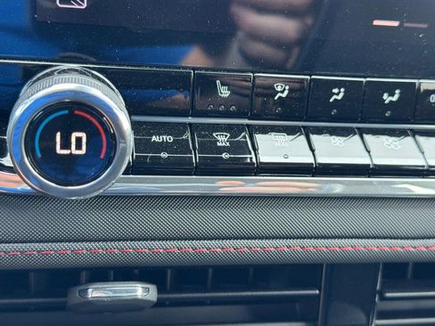 New 2025 Chevrolet Colorado Z71 w/ Midnight Edition image 16