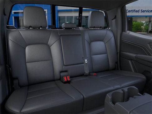 New 2025 Chevrolet Colorado LT w/ LT Convenience Package image 17