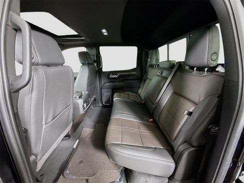 Used 2025 Chevrolet Silverado 1500 High Country w/ Technology Package image 19