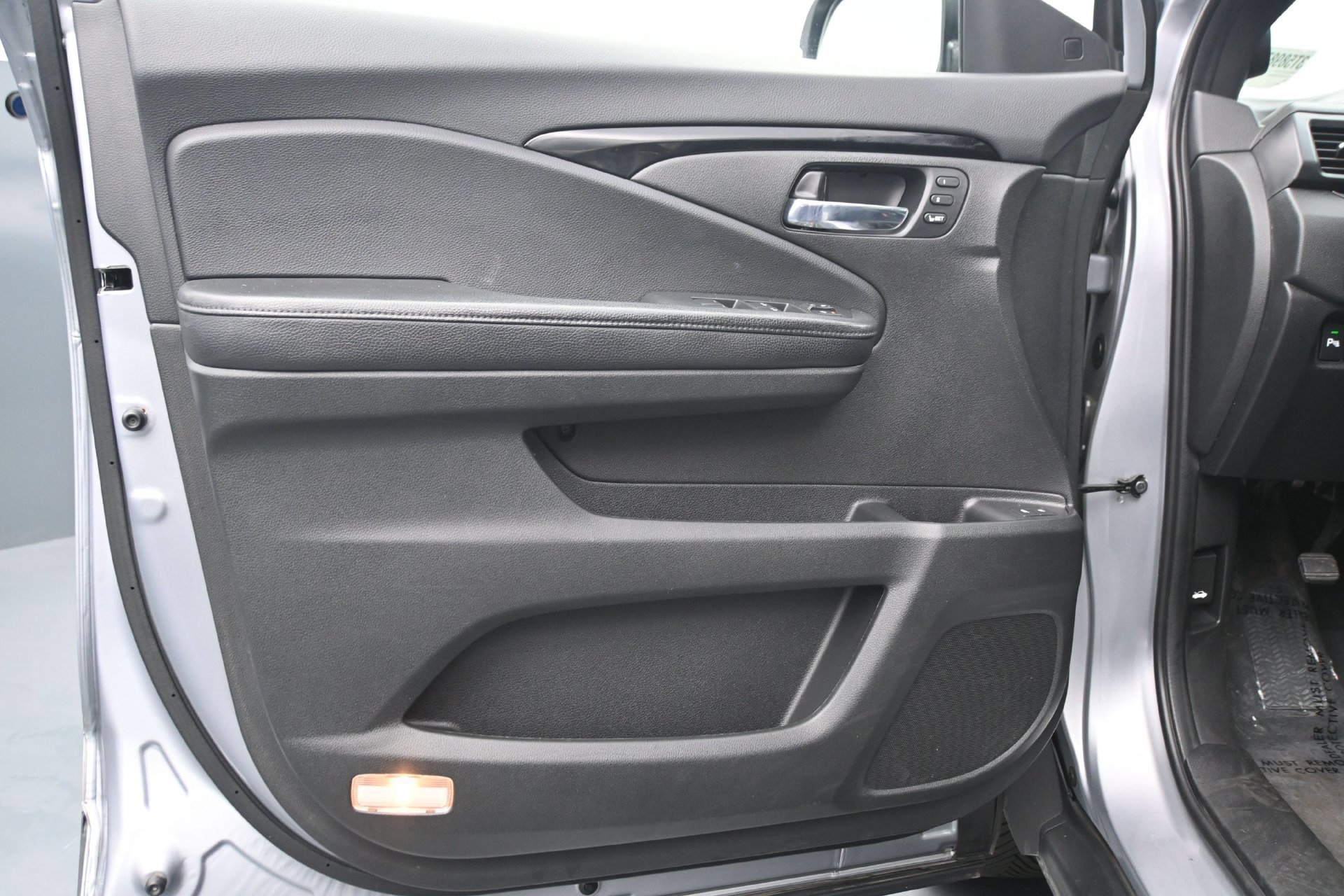 Used 2020 Honda Passport Touring image 18