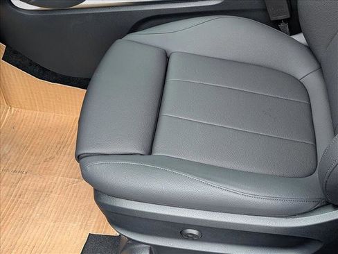 New 2026 Mercedes-Benz GLB 250 4MATIC image 4