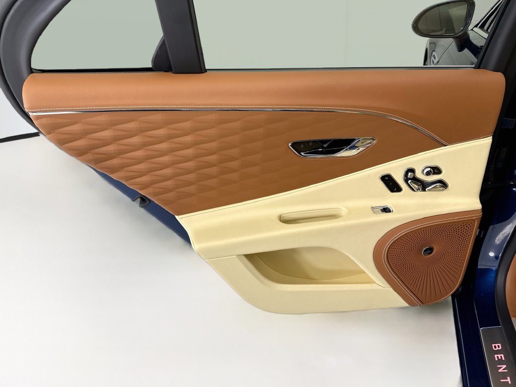 Certified 2020 Bentley Flying Spur W12 AWD/4WD image 25