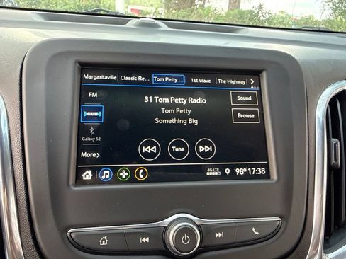 Used 2019 Chevrolet Equinox LT FWD image 30