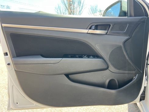 Used 2020 Hyundai Elantra SEL w/ Cargo Package (C1) image 10