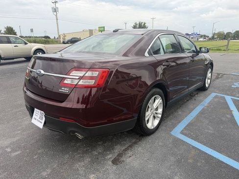 Used 2018 Ford Taurus SEL w/ Equipment Group 201A FWD image 9