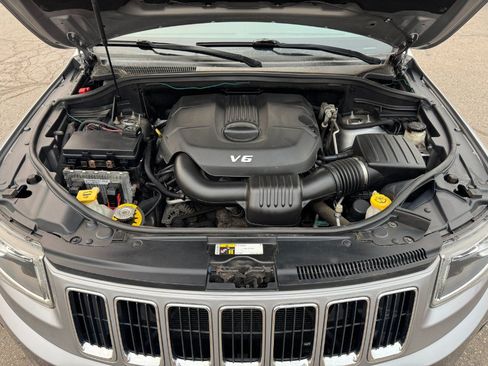 Used 2015 Jeep Grand Cherokee Limited AWD/4WD image 25
