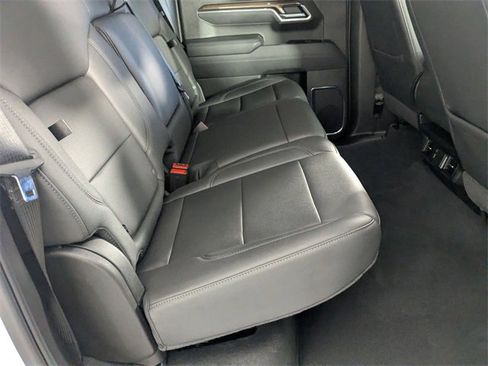 Certified 2025 Chevrolet Silverado 1500 LT w/ Leather Package image 32