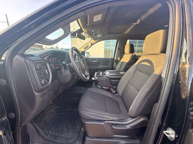 Used 2020 Chevrolet Silverado 1500 RST w/ RST Value Package AWD/4WD image 12