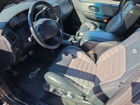 Used 2002 Ford F150 Harley-Davidson image 4