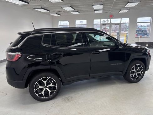 New 2026 Jeep Compass Limited image 10