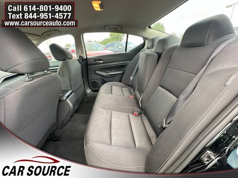 Used 2022 Nissan Altima 2.5 SV FWD image 15