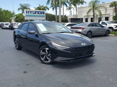 Certified 2023 Hyundai Elantra SEL w/ Convenience Package FWD image 29