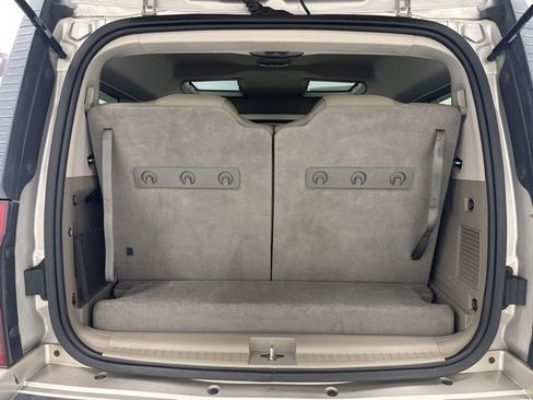 Used 2009 Jeep Commander Sport image 23