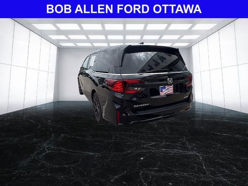 Used 2025 Honda Odyssey Sport-L image 3