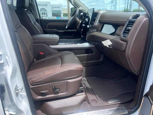 New 2026 RAM 3500 Longhorn AWD/4WD image 17