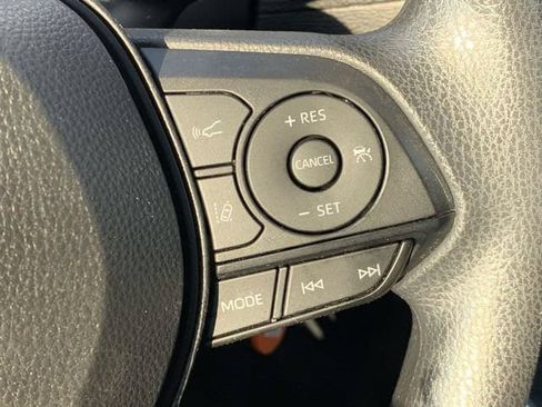 Certified 2025 Toyota RAV4 LE AWD/4WD image 28