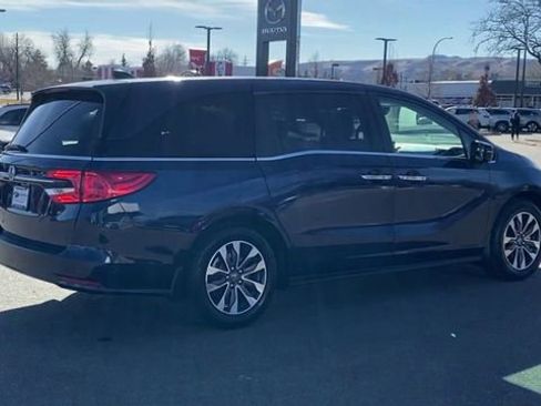 Used 2023 Honda Odyssey EX-L image 2