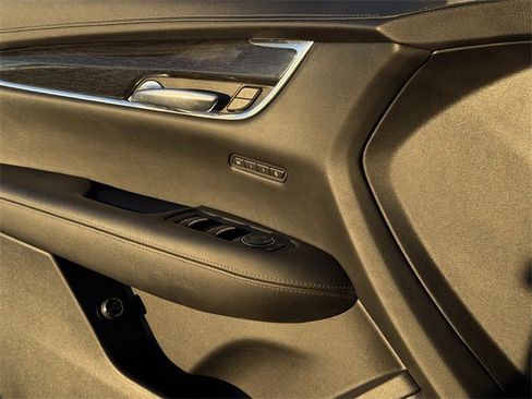 Certified 2021 Cadillac XT5 Premium Luxury w/ LPO, Floor Liner Package image 26