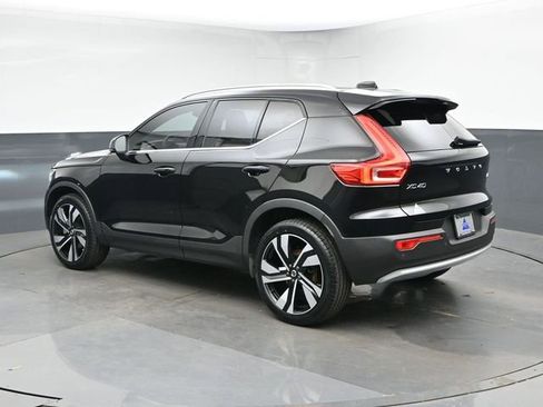 Used 2023 Volvo XC40 B5 Plus w/ Protection Package Premier AWD/4WD image 7