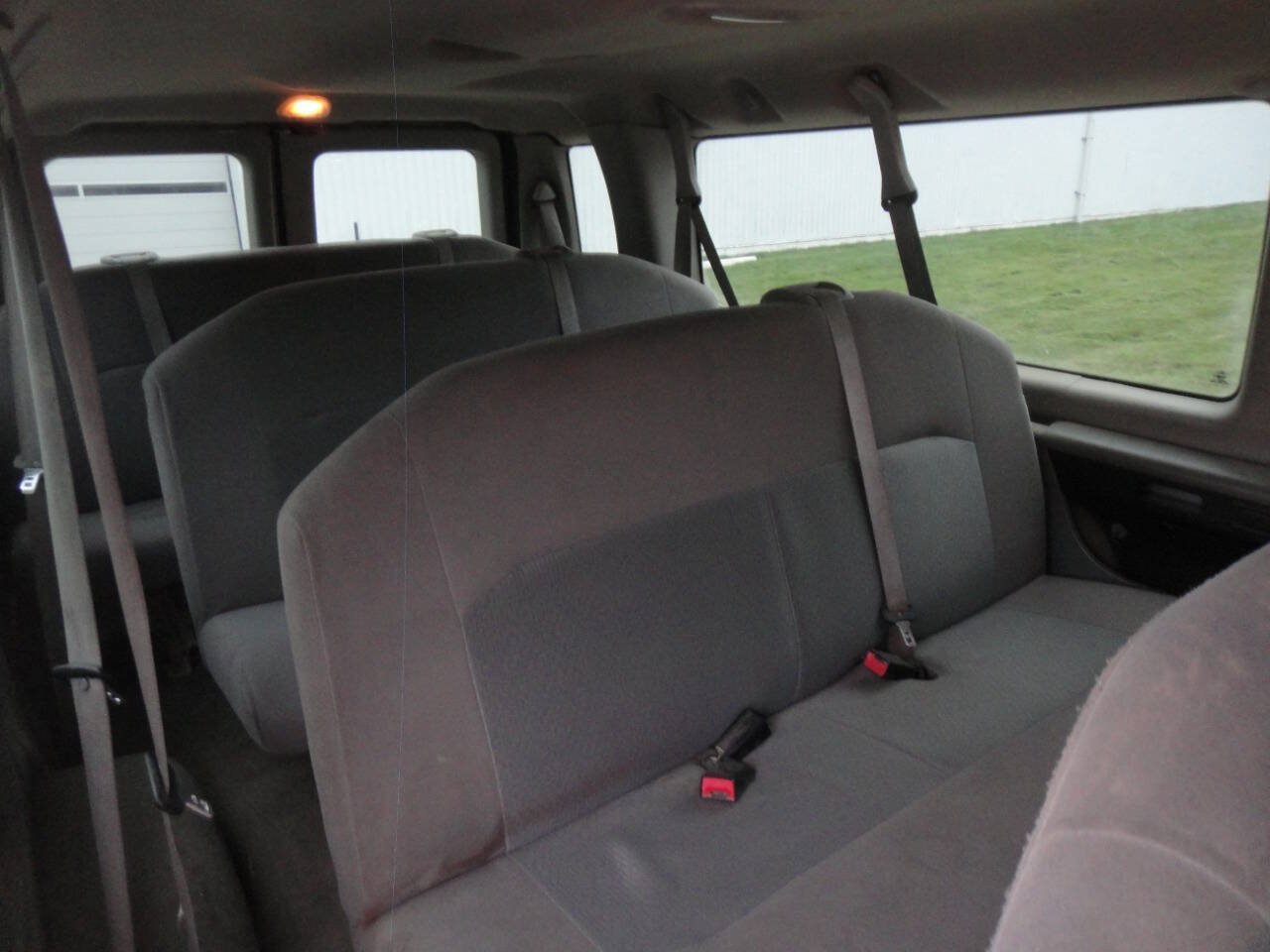 Used 2012 Ford E-350 and Econoline 350 XLT RWD image 13