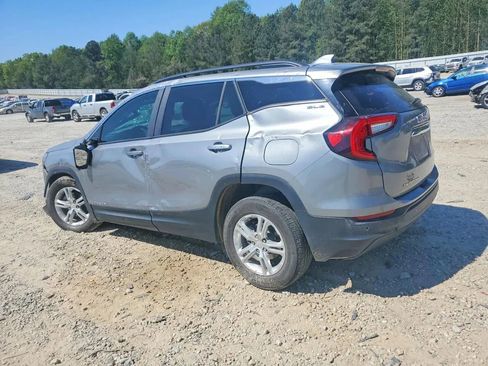 Used 2023 GMC Terrain SLE w/ Driver Convenience Package FWD image 4