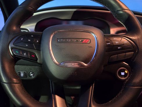 Used 2019 Dodge Charger GT image 18