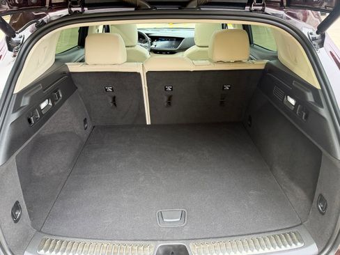 Used 2021 Buick Envision Avenir image 35