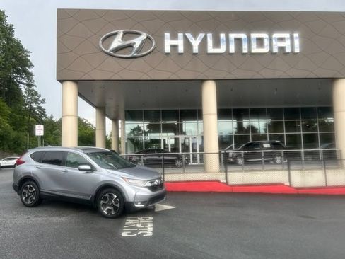 Used 2019 Honda CR-V Touring image 1