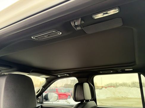 Used 2025 Lincoln Navigator L Reserve w/ Jet Appearance Package image 28