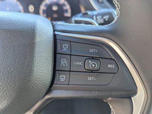 New 2025 Jeep Grand Cherokee Laredo w/ MOPAR Finishing Package image 18