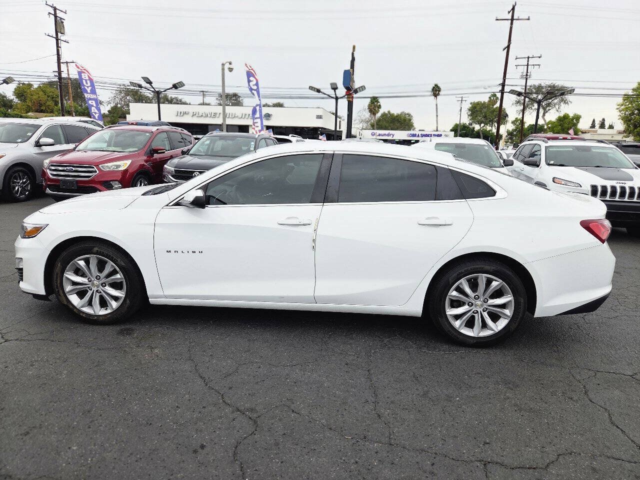 Used 2020 Chevrolet Malibu LT FWD image 17