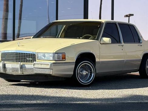 Used 1989 Cadillac De Ville Sedan FWD image 2