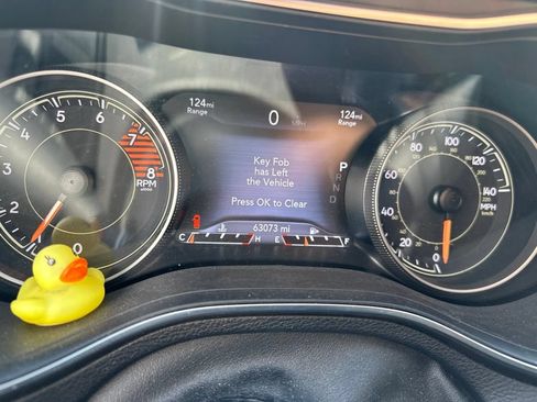 Used 2020 Jeep Cherokee Limited AWD/4WD image 10