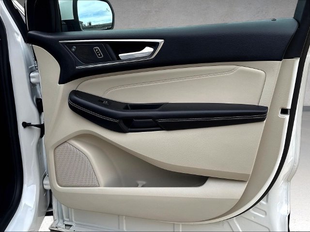 Certified 2024 Ford Edge Titanium AWD/4WD image 31