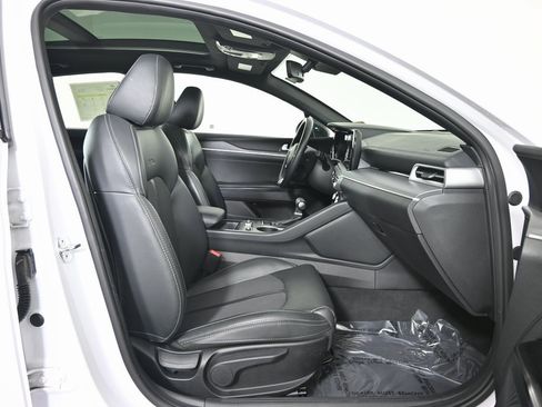 Used 2023 Kia K5 GT-Line image 13