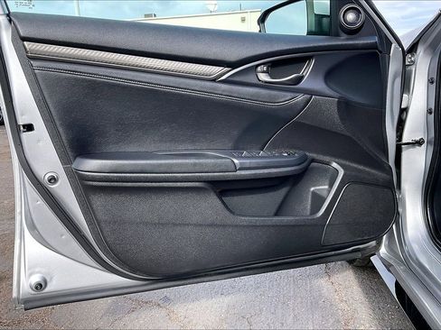 Used 2018 Honda Civic Sport Touring image 19