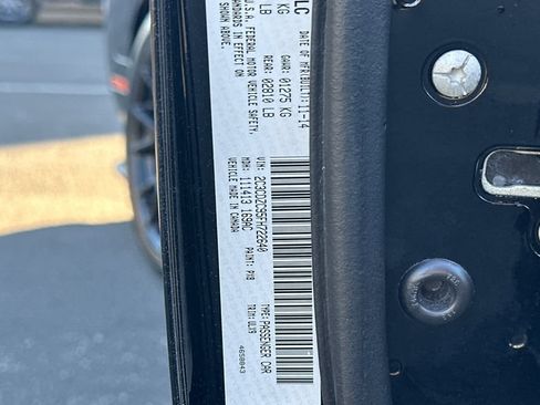 Used 2015 Dodge Challenger SRT Hellcat image 29